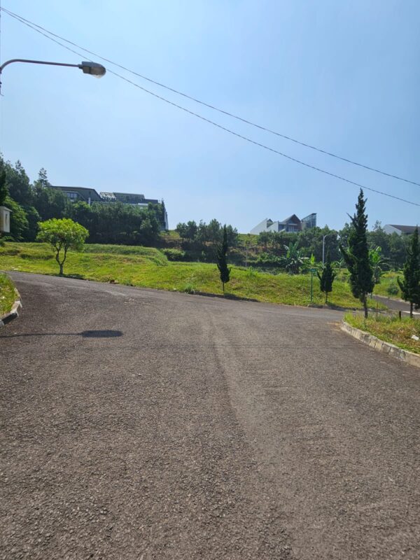 Tanah Hoek Acasia di Budi Indah Bandung