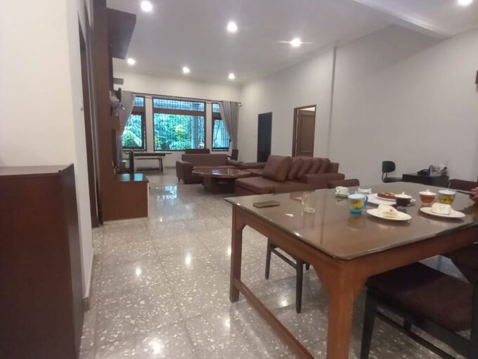 Rumah Sekaligus Ruang Usaha Harga Best Deal di Sayap Sukajadi