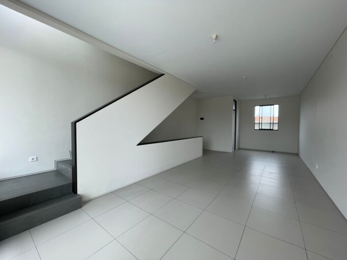 For Rent Ruko Rendeng di Sasakirana Kota Baru Parahyangan