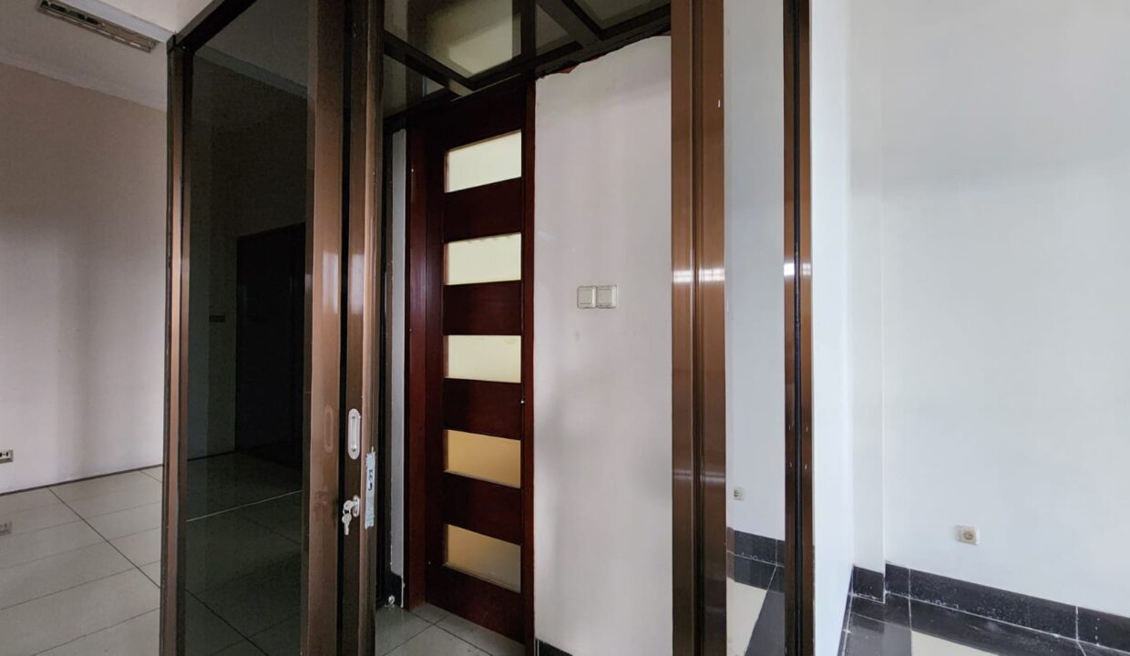 WhatsApp Image 2025-05-19 at 11.13.37 (2)