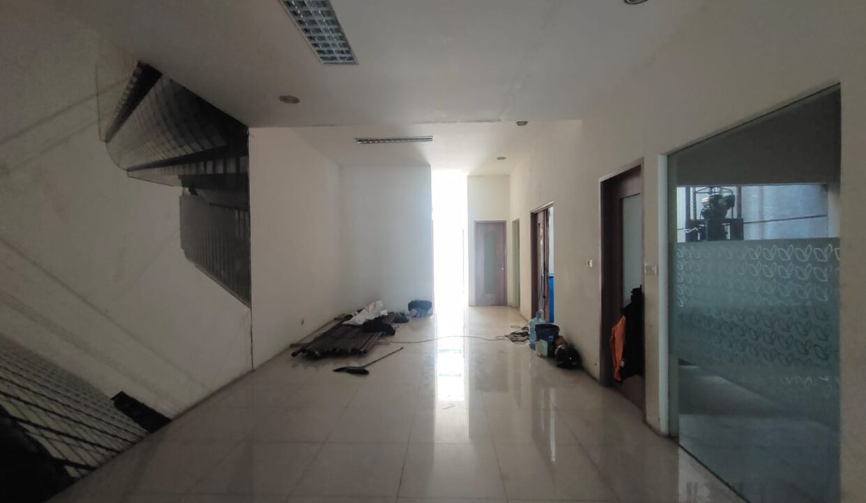 WhatsApp Image 2025-10-14 at 13.47.14
