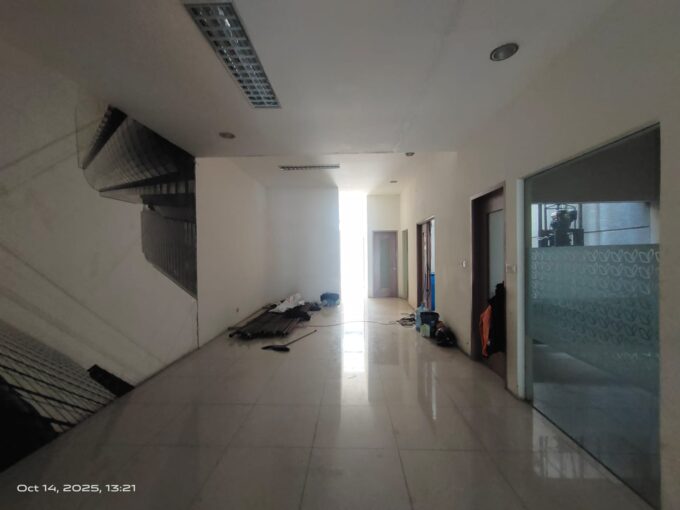 Ruko Strategis di Mainroad Pasir Kaliki — Cocok Buat Kantor atau Usaha Premium!