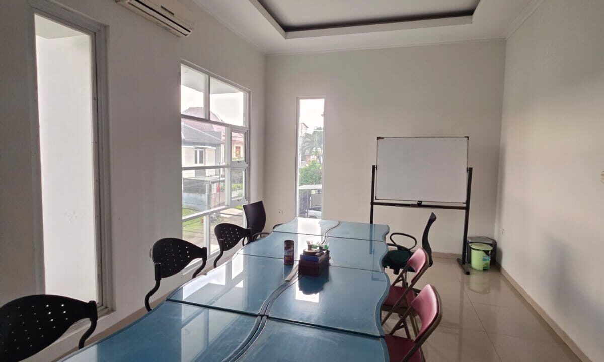 WhatsApp Image 2025-10-17 at 09.19.34 (1)