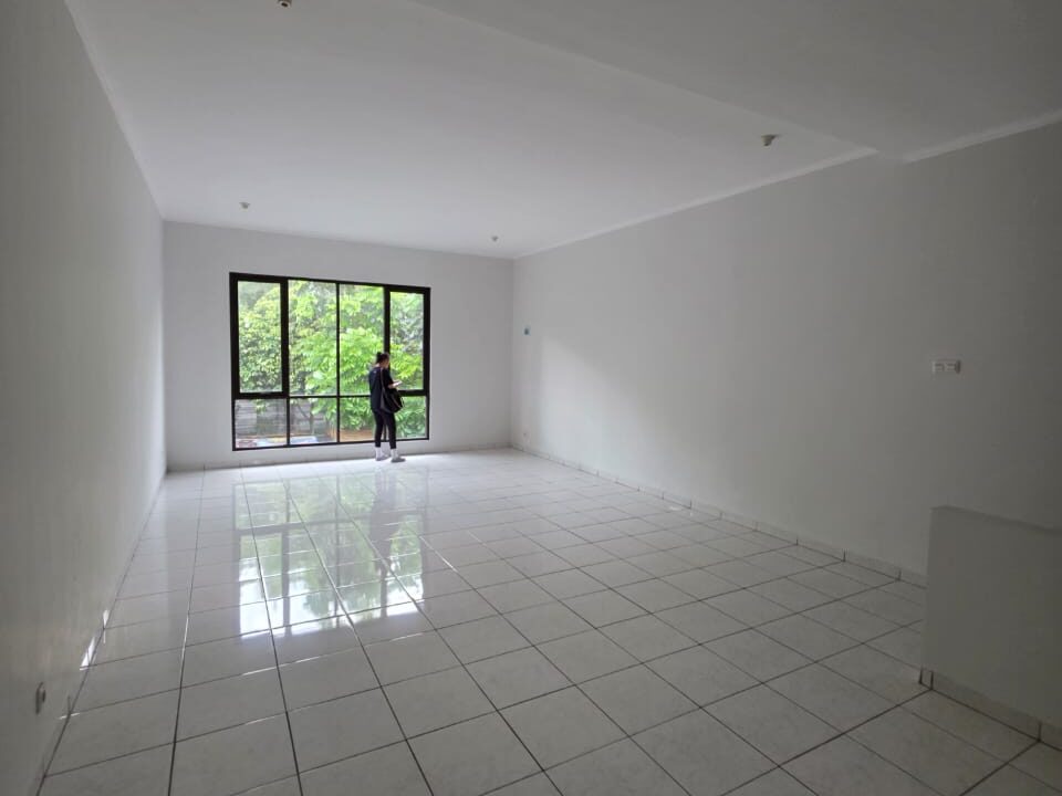 WhatsApp Image 2025-10-17 at 09.20.17