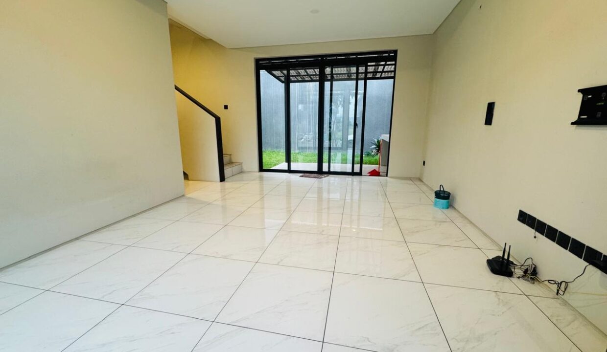 WhatsApp Image 2025-11-24 at 08.31.49 (1)