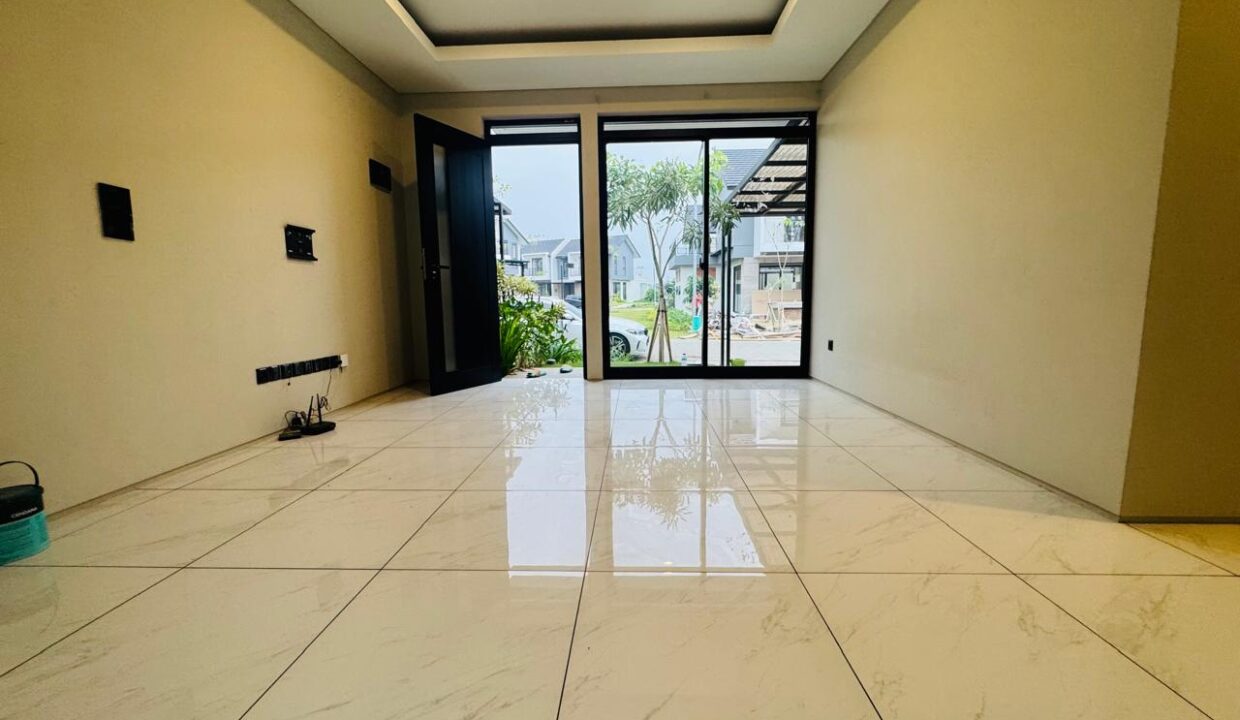 WhatsApp Image 2025-11-24 at 08.31.49