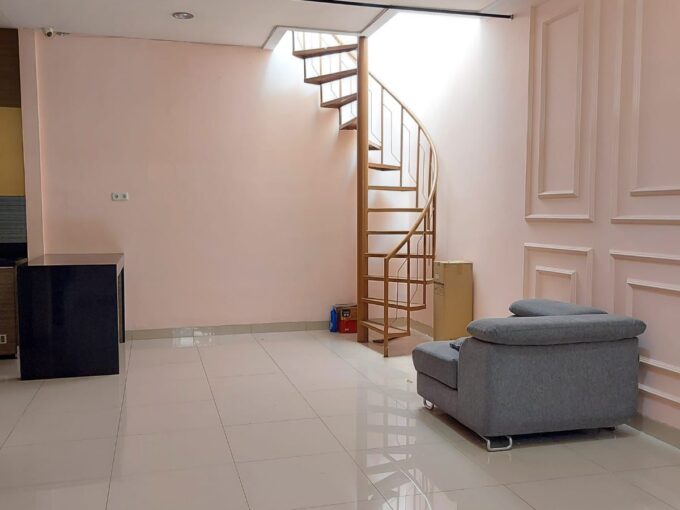RUMAH MINIMALIS DISEWA Singgasana Pradana